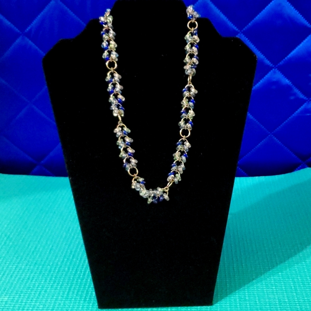 Social Necklace